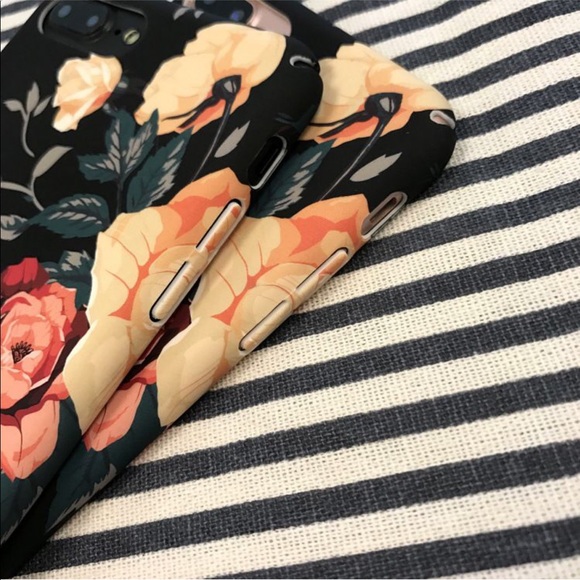 LAST ONE Black Floral Design iPhone Case - Picture 7 of 8